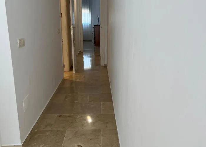 El Campanario 2br شقة *